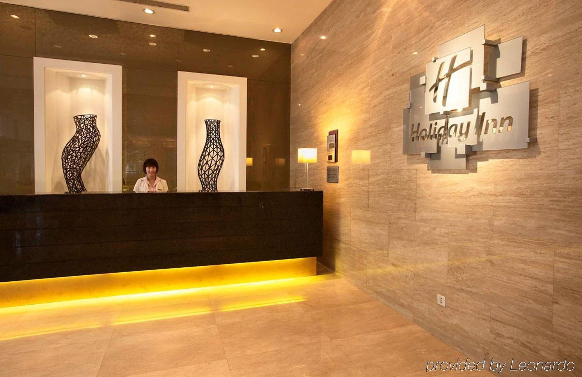 Holiday Inn Central Plaza Pechino Esterno foto