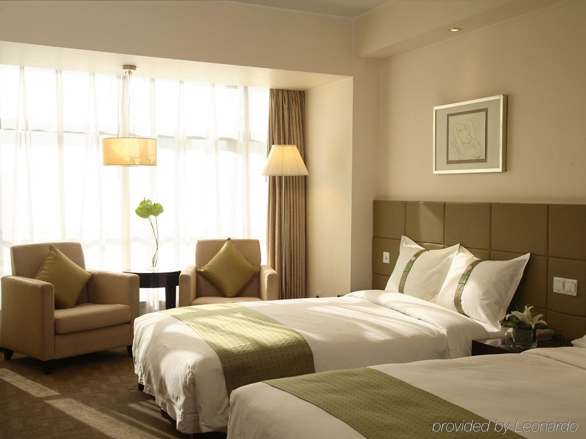 Holiday Inn Central Plaza Pechino Esterno foto